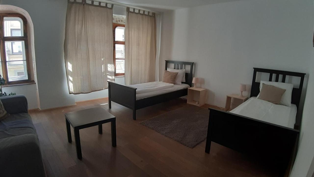 Boutique Hostel Zum Goldenen Kegel Wina Bagian luar foto