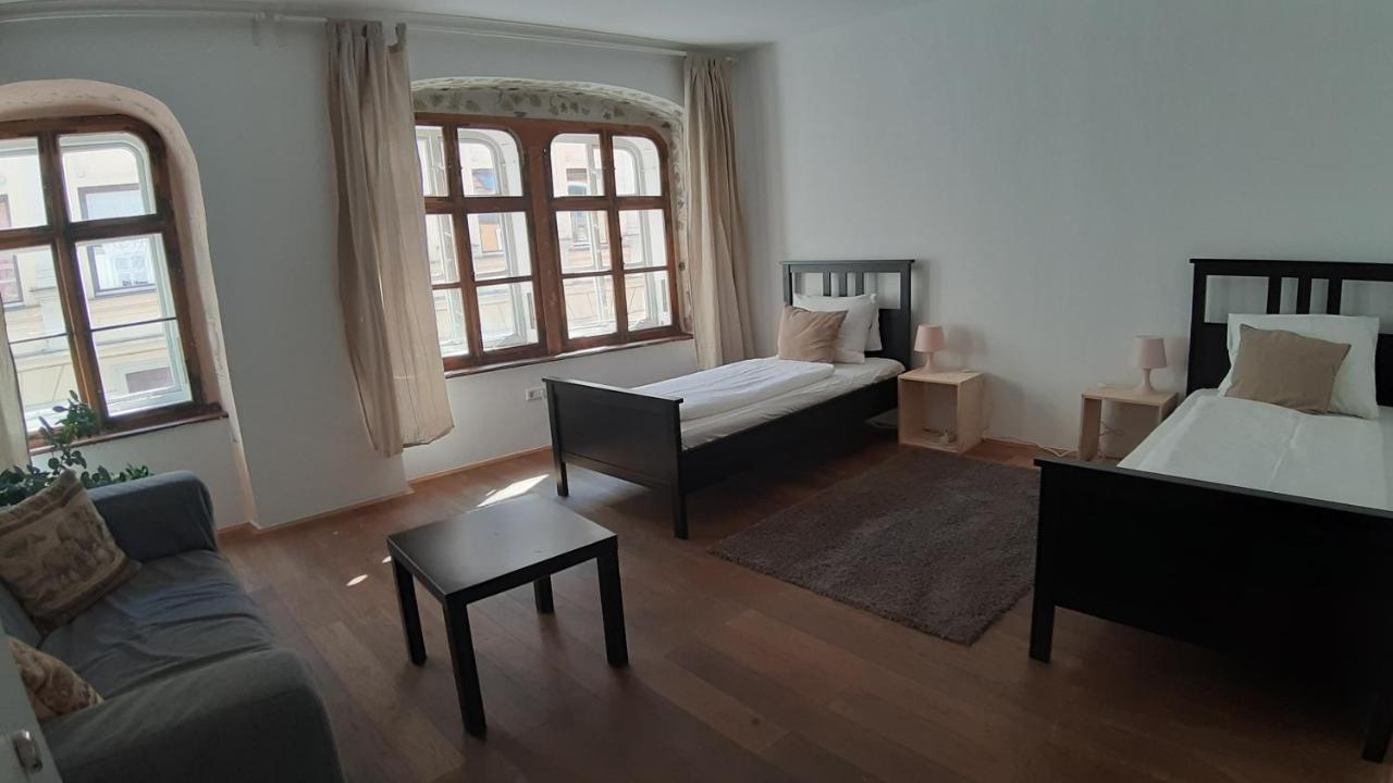 Boutique Hostel Zum Goldenen Kegel Wina Bagian luar foto