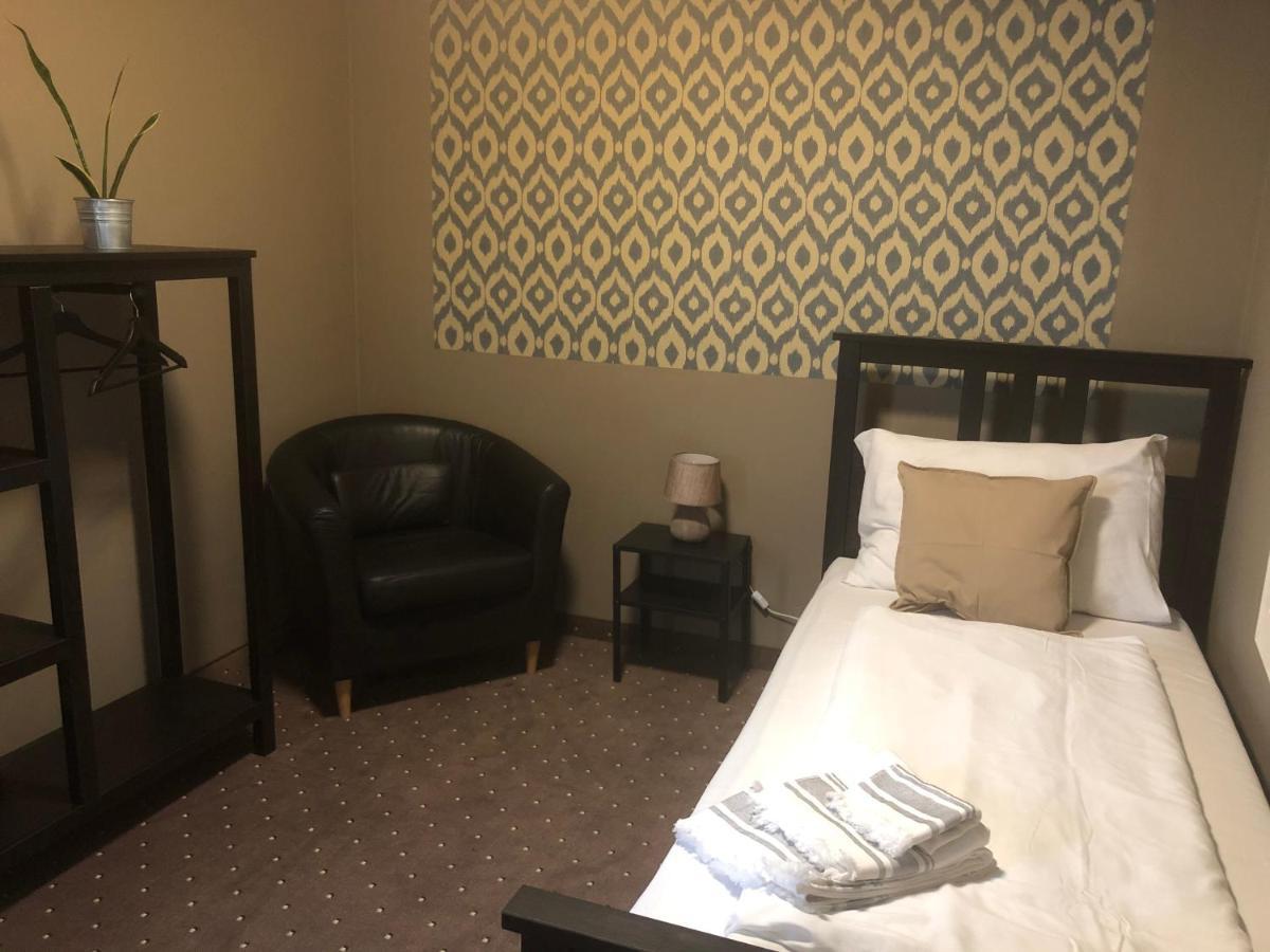 Boutique Hostel Zum Goldenen Kegel Wina Bagian luar foto